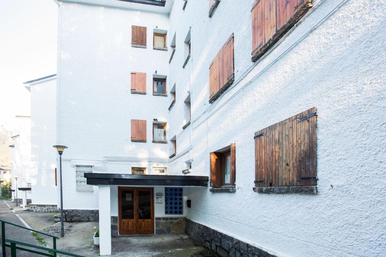 Apartamento Foratata - con piscina, familiar y muy acogedor Sallent de Gállego Exterior foto
